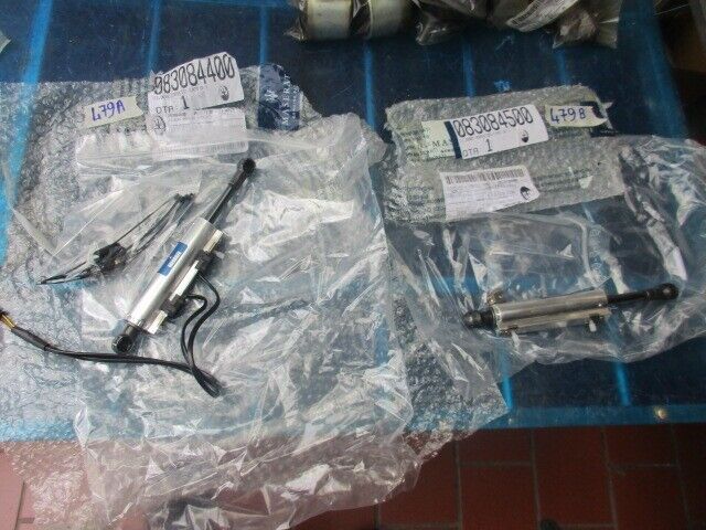 image for Hydraulic cylinders for capote Maserati Grancabrio and Mc Centenario