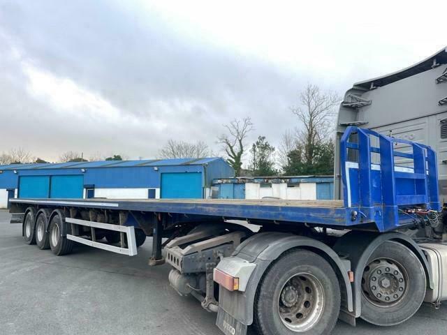 MONTRACON EXTENDABLE FLATBED TRAILER