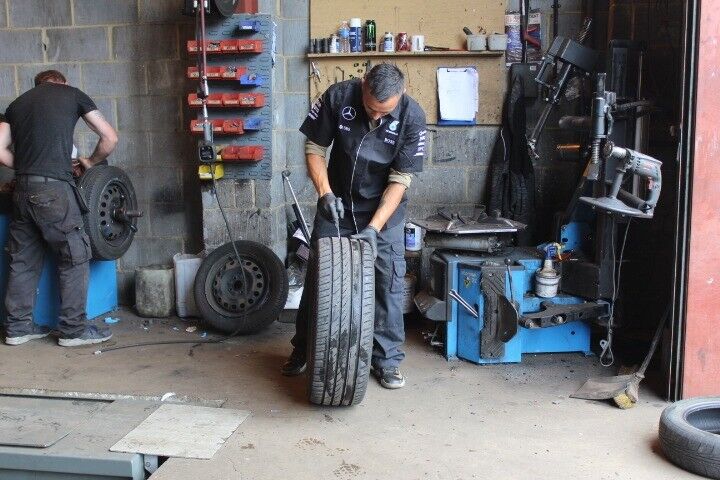 225/40/18 Bridgestone Tyres, Quality Part Worn, Pairs 245/35,50/55/30/205/215/20,45,19,17,16 Used