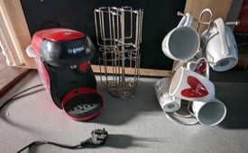 Bosch coffee pod machine, swivel pod organiser with cups and cup stand