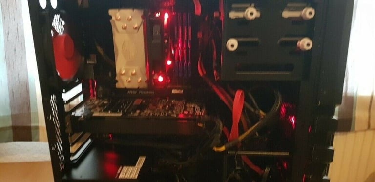  BUDGET PC AMD FX8350 8GB RAMS 120GB SSD WINDOWS 10  READ THE AD 