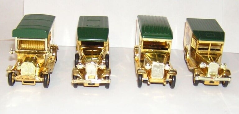 LLEDO GS1004 GOLDEN DAYS OF THE FILM INDUSTRY 24 CARAT PLATED 4 MODEL  LIMITED EDITION SET