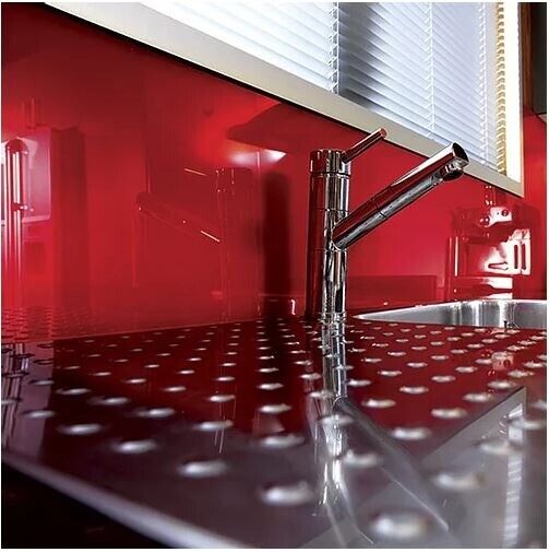 Red Vistelle High Gloss Acrylic kitchen Panel 3- Pieces £20
