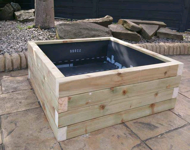Lined custom made planters 🌷🌷🌷