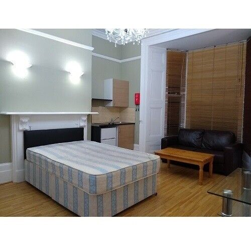 Double Semi-Studio To Rent Hammersmith Grove, London W6 7HB