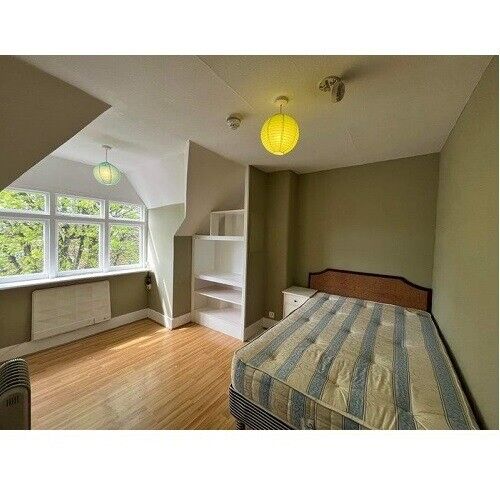 Double Semi-Studio To Rent Ravenscroft Road, Chiswick, London W4 5EQ