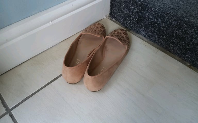 Women's Shoes Size 5