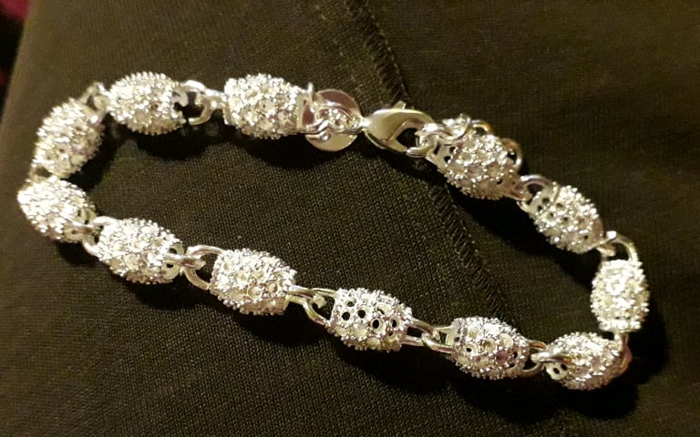 Ladies bracelet 