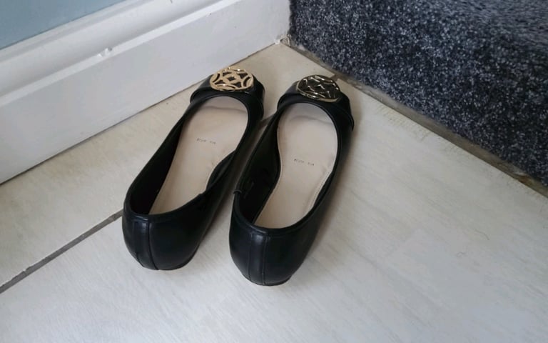 Women's Shoes Size 6