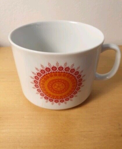 ***Reduced*** Vintage/Retro Winterling Kirchenlamite Tea Set.