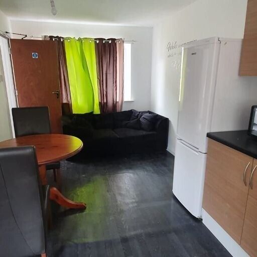 Supported Emergency Housing in B36 8SA, Birmingham! Benefits such as UNIVERSAL CREDIT accepted