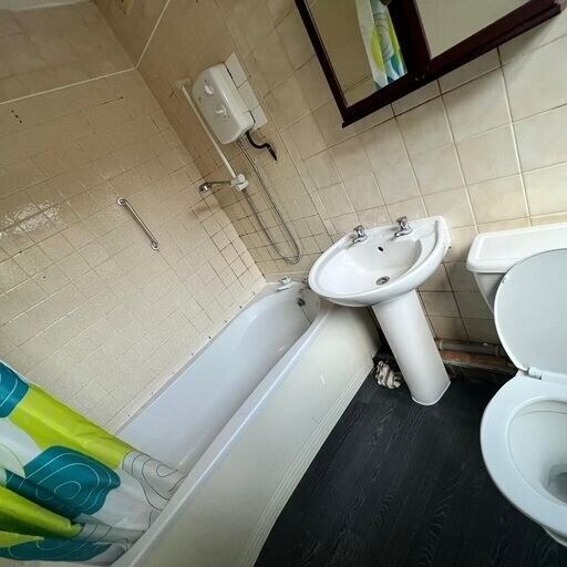 Warm & cozy RENT-FREE housing available in B81DT, Birmingham! All 4 rooms available.