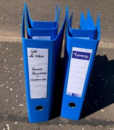 15 Blue A4 Folders (6 Lever Arch files and 9 Ring binders) from smoke-free home