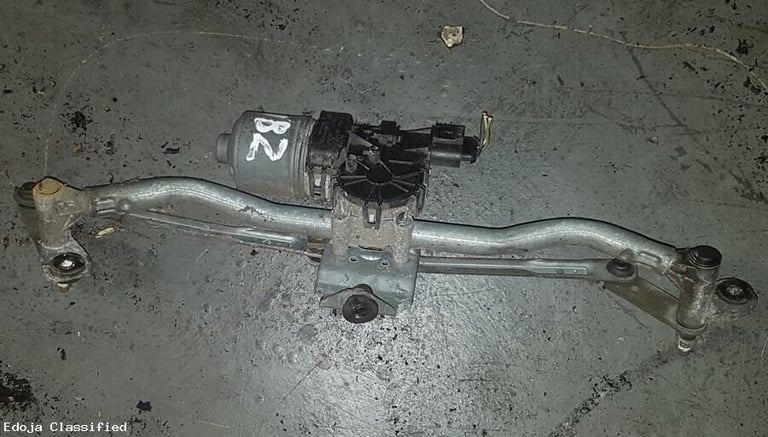 Seat Ibiza Front Wiper Motor And Linkage 2004