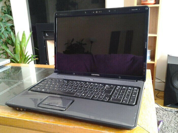 RARE 17.3 INCH COMPAQ PRESARIO LAPTOP SALE !
