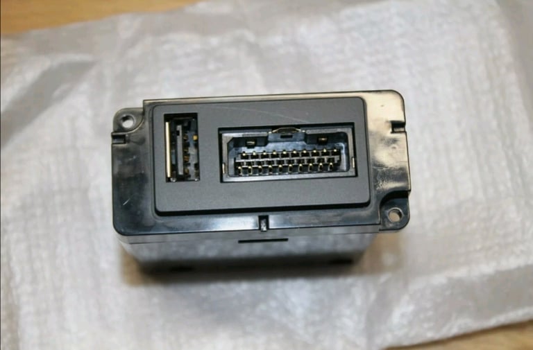 image for Multi Media Adapter USB Range Rover & Sport / Discovery 4. A2C53278681