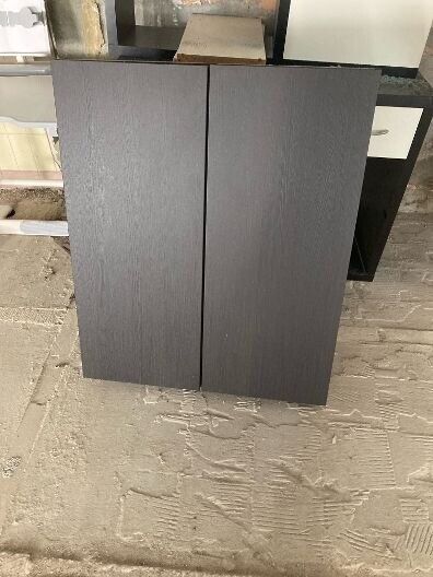 image for large bathroom cabinet in excellent condition can deliver