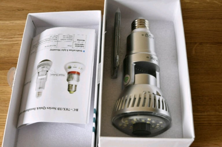 Smart Bulb IP Surveillance Camera