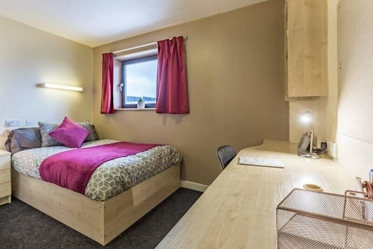 Student Rooms in Sheffield – Find Your Exclusive Offer Now | Comfortable Homes Near Campus