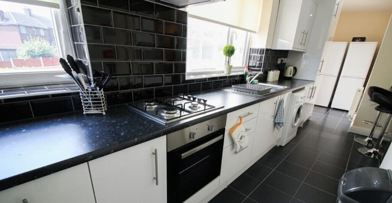 REFURBISHED HOUSE SHARE IN MALTBY!!
