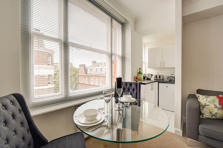 Short Term Let. Fully Furnished Studio in HydePark available now!!!