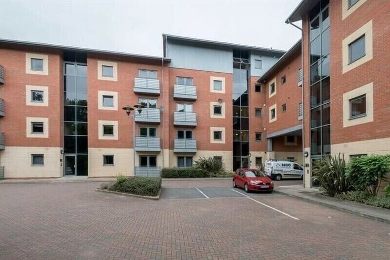 Gated open-air 24/7 parking near ***BIRMINGHAM UNI & HOSPITAL*** (4465) B5 7SQ