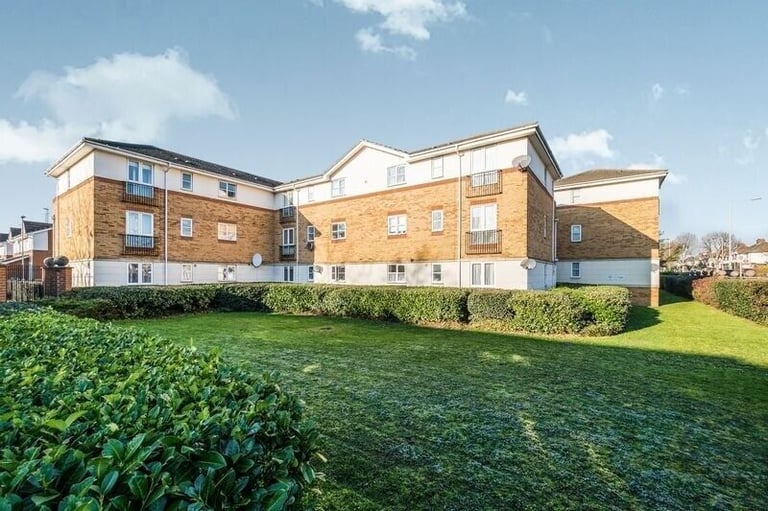 Lovely 2 Bed flat in Barking IG11 Perfectly located Ground Floor