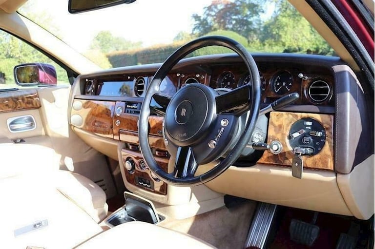Rolls-Royce Phantom V12 Saloon 6.7 Automatic Petrol