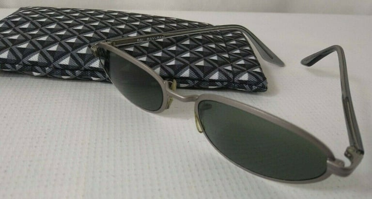 image for vintage 90;s, titanio  rayban sunglasses