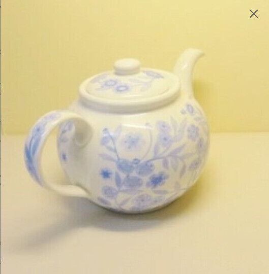 LARGE PORCELAIN TEAPOT - Light Blue Leafy Floral Pattern - 6 Cups - Dishwasher & Microwave Safe