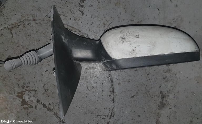 Vauxhall Combo Right Side Wing Mirror White 2004