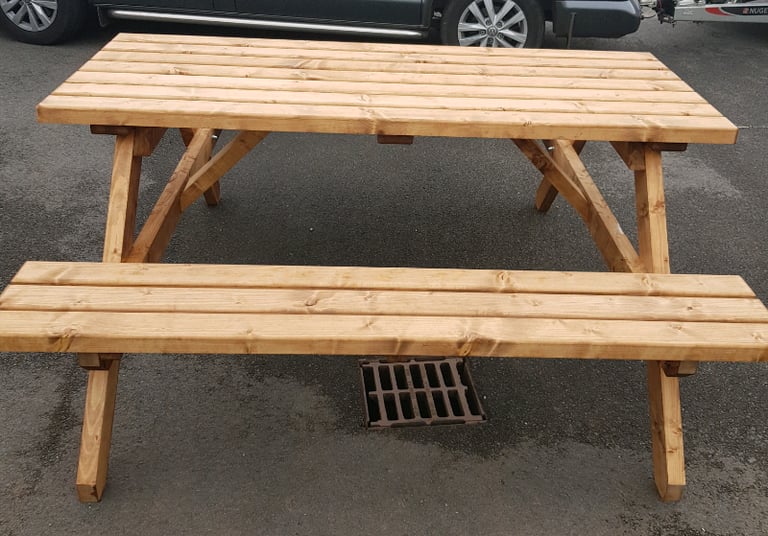 Heavy duty picnic table