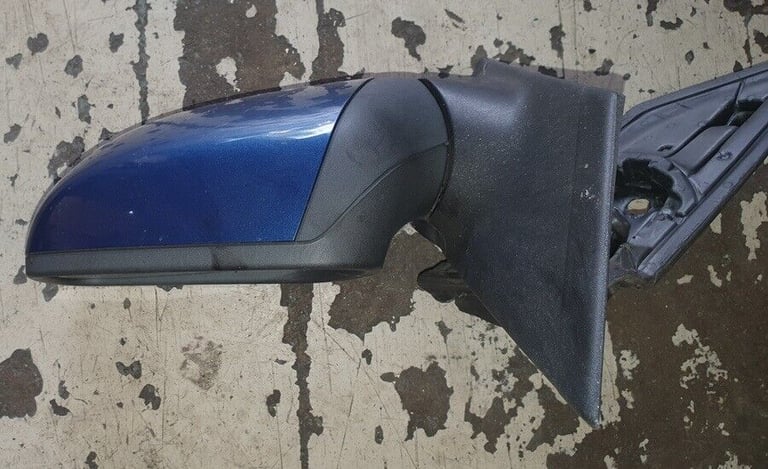 Ford Focus Left Side Wing Mirror Blue 2007