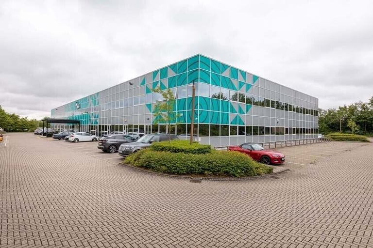 *Offices in Milton Keynes, No agent fee. Book a viewing today 