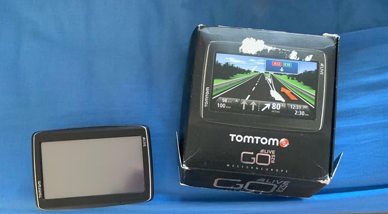 Tomtom go 825