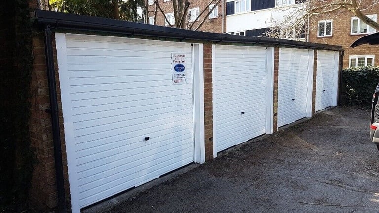 Garage/Parking/Storage to rent: Okehampton Close, North Finchley, London N12 9TX - NEW DOORS