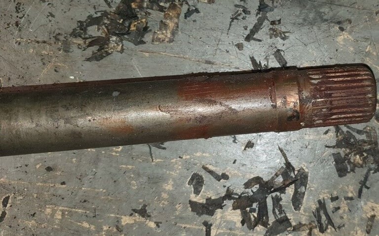 Volvo XC90 Right Side Front Driveshaft Automatic 2006