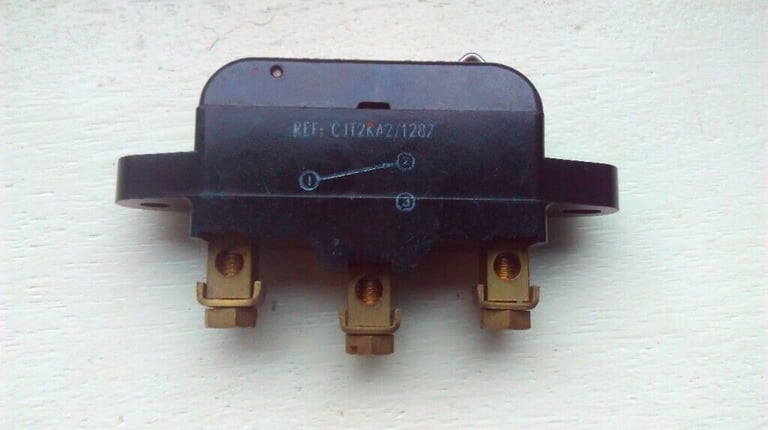 VINTAGE BAKELITE Burgess micro contact switch REF; CJT2KA2/1287 excellent condition
