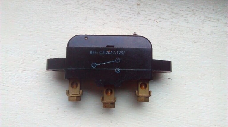 VINTAGE BAKELITE Burgess micro contact switch REF; CJT2KA2/1287 excellent condition