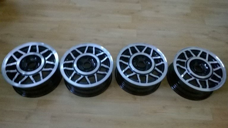 MK2 VW SCIROCCO   SNOWFLAKE   14 INCH 4 STUD ALLOY WHEELS 