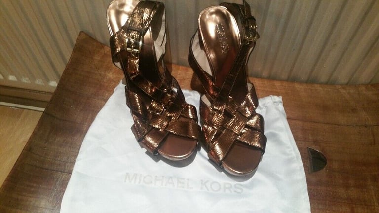 Vintage Designer 00's MICHAEL KORS Platforms. N. Mint Cond. Size 6.5