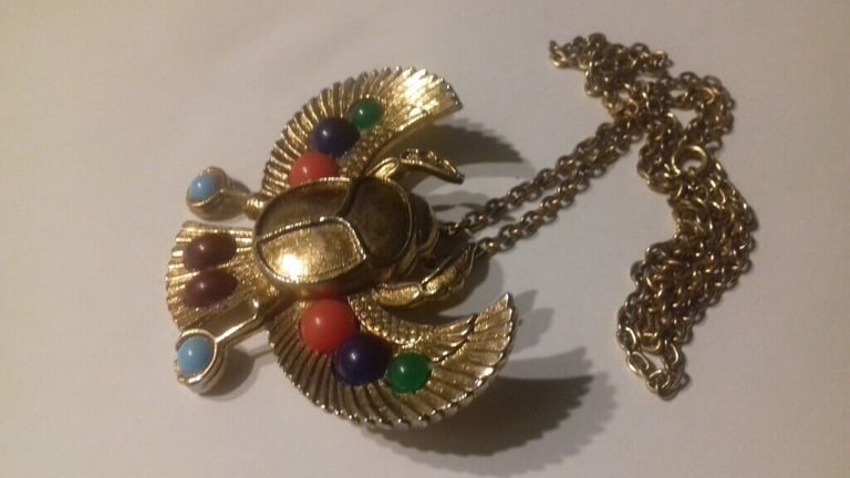 LADIES EGYPTIAN SCARAB BEETLE NECKLACE