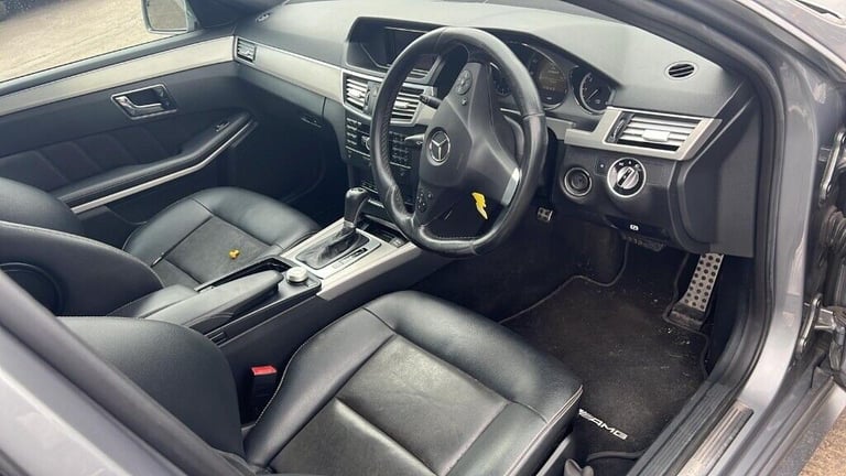 Mercedes-Benz 2010 E220 Bluef-Cy Sport CDI A 4 Door Saloon Automatic Breaking for Parts