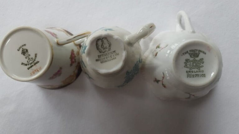 Trio of vintage coffee cups