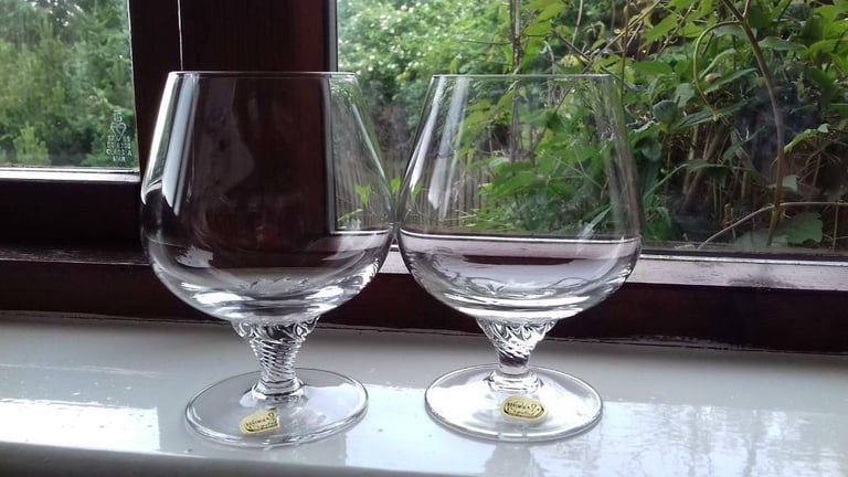 image for 2 x BOHEMIA CZECHOSLOVAKIAN CRYSTAL BRANDY / COGNAC BALLON GLASSES (Unused)