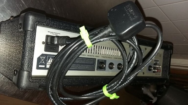 Peavey PV.i 14B 4 channel powered mixer