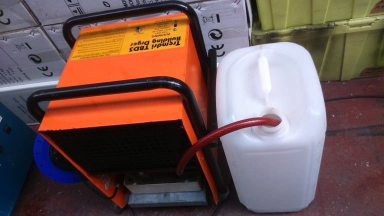 SMALL POWER FULL QUITE IN OPERATION DEHUMIDIFIER/AIR/BUILDING DRYER PU