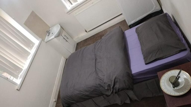 ***ROOM AVAILABLE**DOUBLE ROOM in HAMSTEAD ROAD B20***ALL DSS ACCEPTED***SEE DESCRIPTION***
