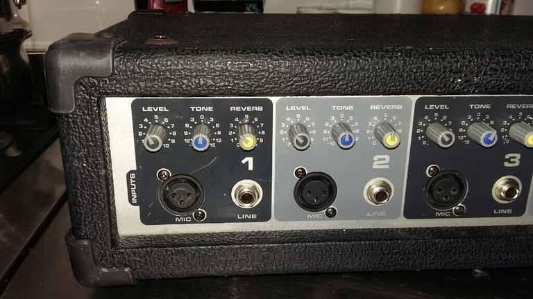 Peavey PV.i 14B 4 channel powered mixer