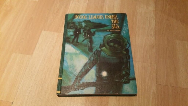 Rare Vintage 60's Edition 20, 000 LEAGUES UNDER THE Sea by JOULES VERNE. Large Hardback Book. 